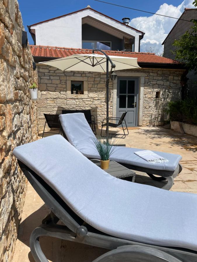 Holiday Home Ava1 With Pool & Holiday Home Ava2 With Whirlpool Baderna Ngoại thất bức ảnh